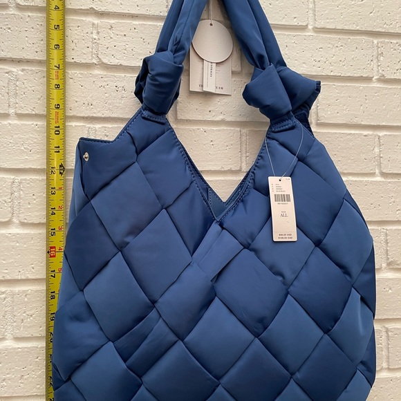 Anthropologie knotted large on the go bag - Picture 3 of 9